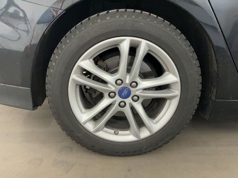 Ford Mondeo 2.0 TDCi Titanium 2015 – снимка 9