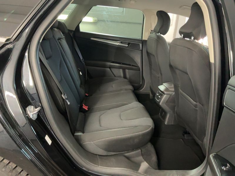 Ford Mondeo 2.0 TDCi Titanium 2015 – снимка 19