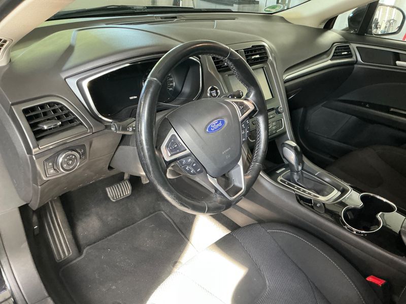Ford Mondeo 2.0 TDCi Titanium 2015 – снимка 31