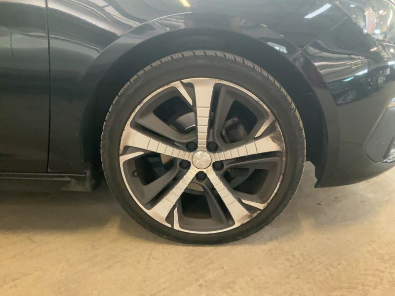 Peugeot 308 1.2 e-THP GT Line 2019 – снимка 11
