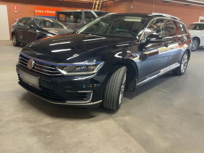 Volkswagen Passat 1.4 GTE 2018 – снимка 1