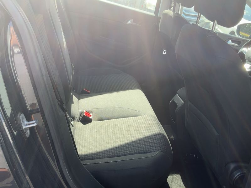 Peugeot 308 1.5 Blue-HDi Active Business 2019 – снимка 19