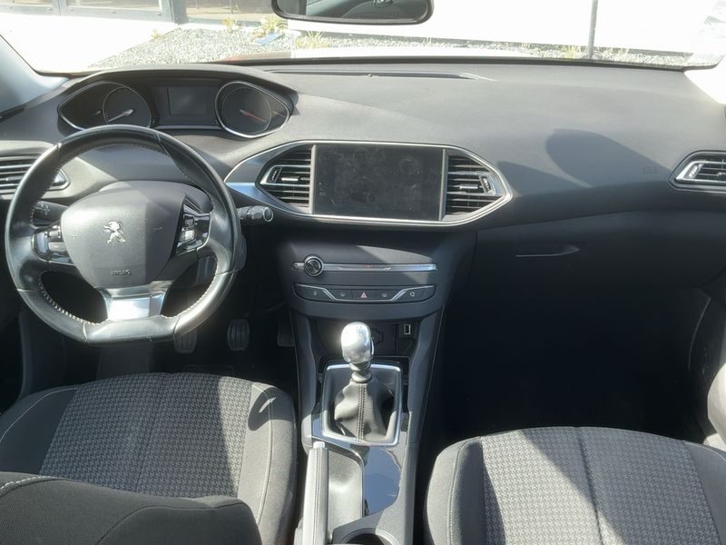 Peugeot 308 1.5 Blue-HDi Active Business 2019 – снимка 17
