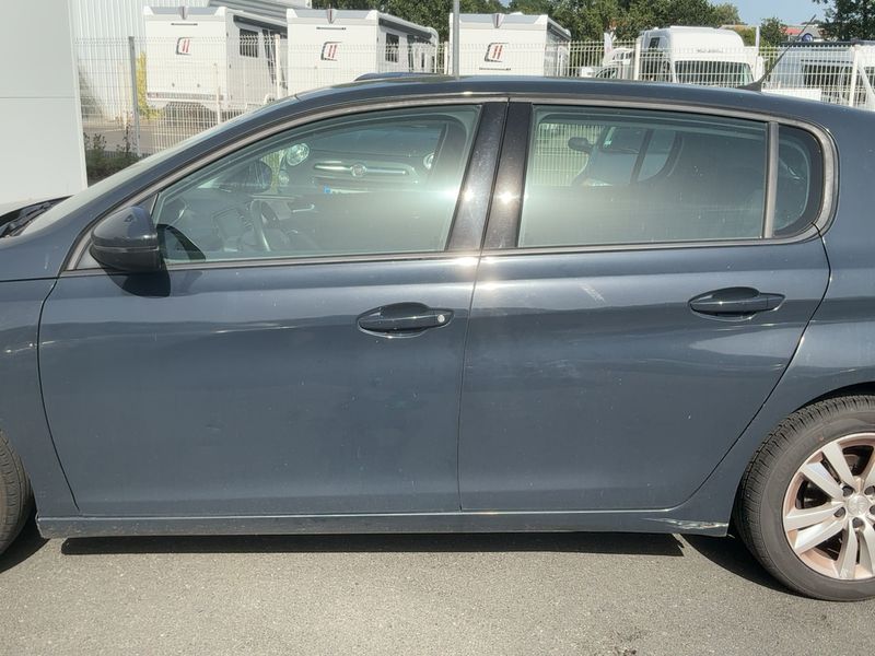 Peugeot 308 1.5 Blue-HDi Active Business 2019 – снимка 4