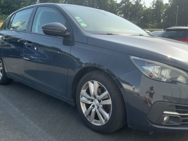 Peugeot 308 1.5 Blue-HDi Active Business 2019 – снимка 12