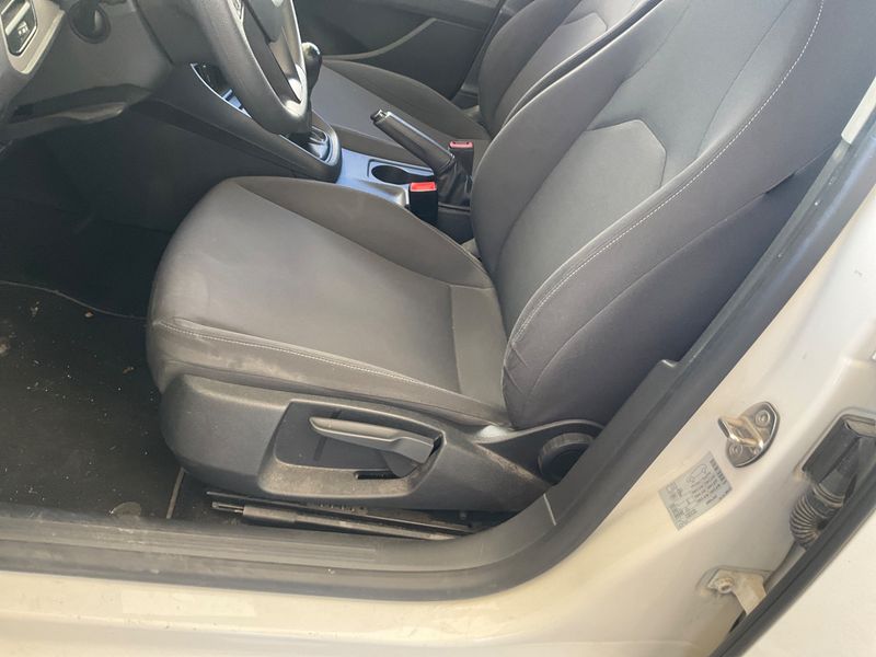 Seat Leon 1.6 TDI Reference Plus 2017 – снимка 33