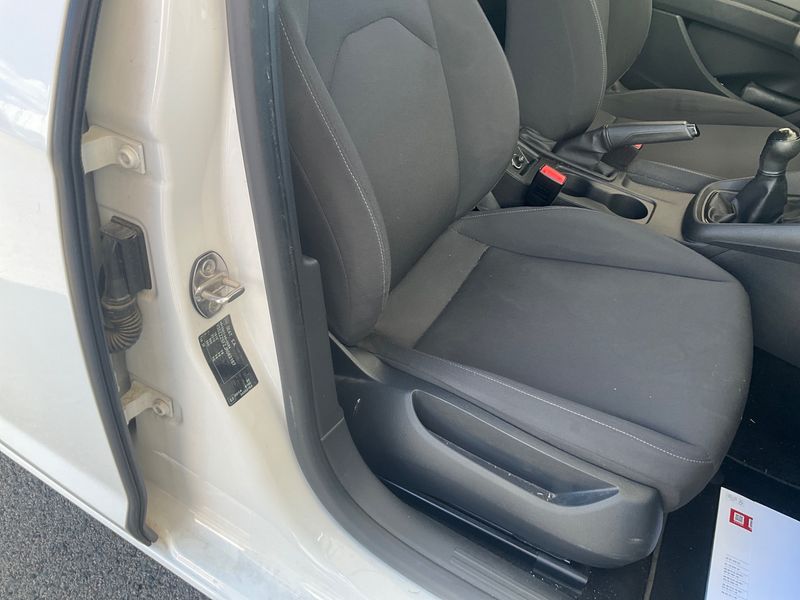 Seat Leon 1.6 TDI Reference Plus 2017 – снимка 25