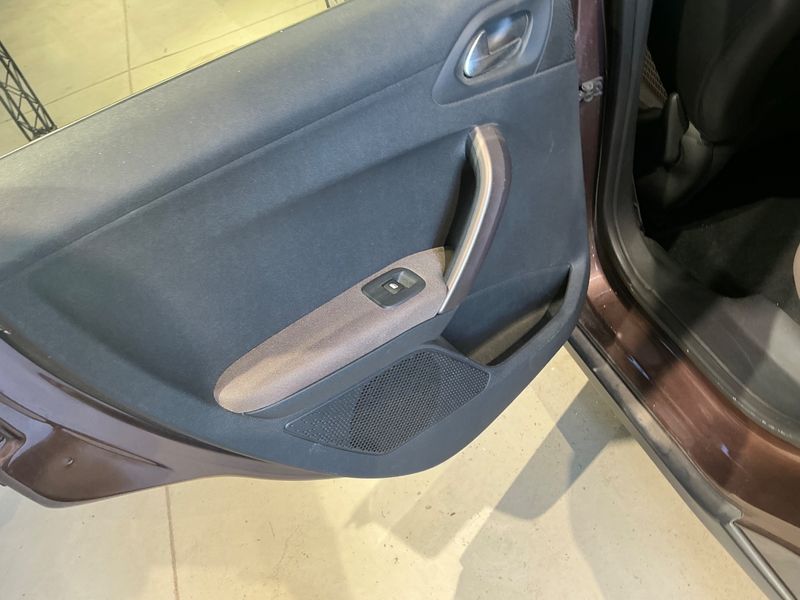 Peugeot 2008 1.6 Allure 2014 – снимка 26