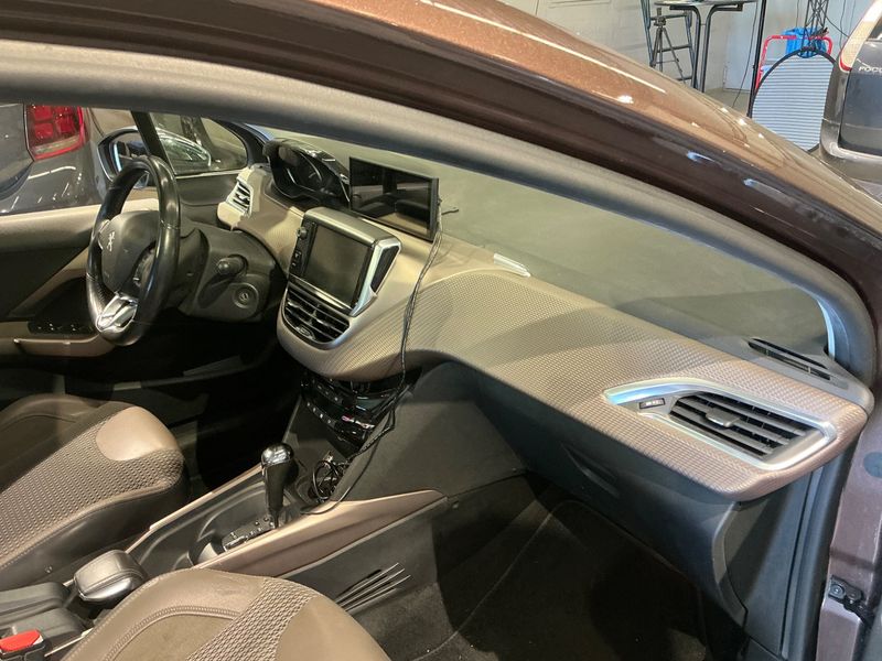 Peugeot 2008 1.6 Allure 2014 – снимка 30