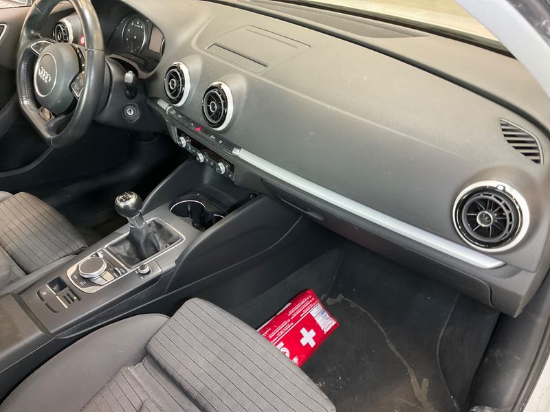 Audi A3 1.4 TFSI Ambition 2015 – снимка 26