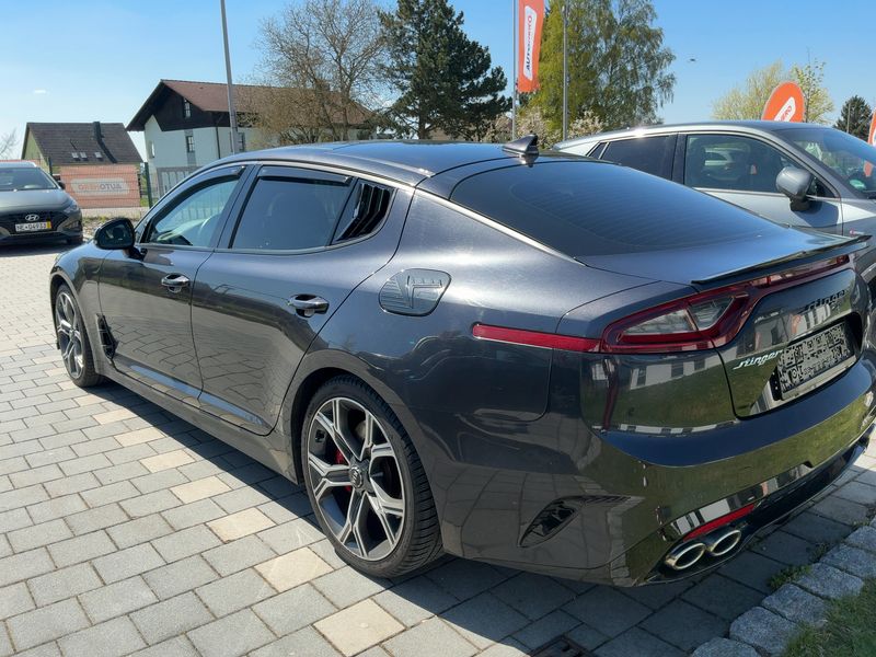 Kia Stinger 3.3 V6 TGDI GT 4WD 2019 – снимка 6
