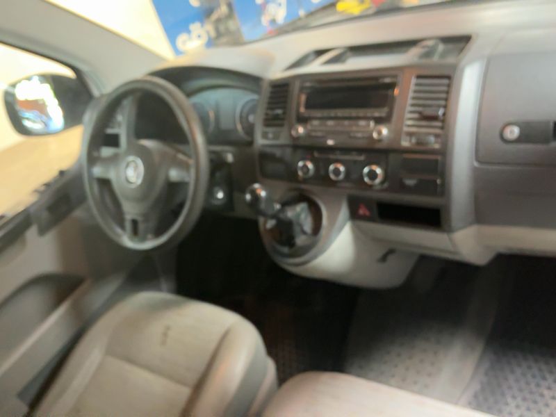 Volkswagen T5 Transporter 2.0 TDI Kasten lang 2012 – снимка 18
