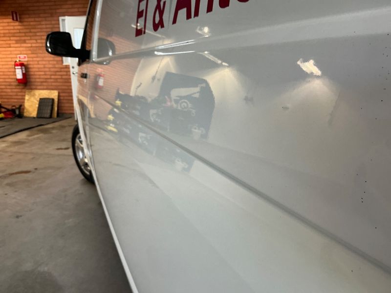 Volkswagen T5 Transporter 2.0 TDI Kasten lang 2012 – снимка 35