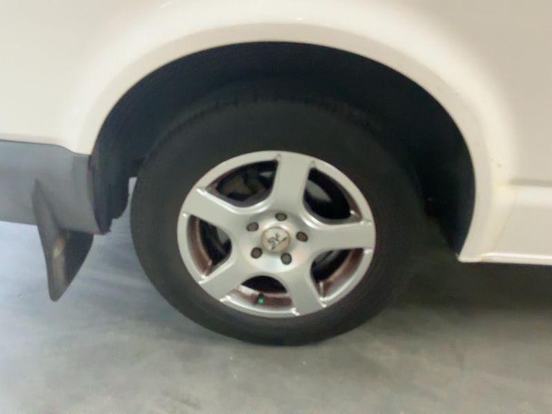 Volkswagen T5 Transporter 2.0 TDI Kasten lang 2012 – снимка 9