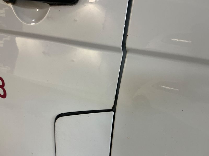 Volkswagen T5 Transporter 2.0 TDI Kasten lang 2012 – снимка 31