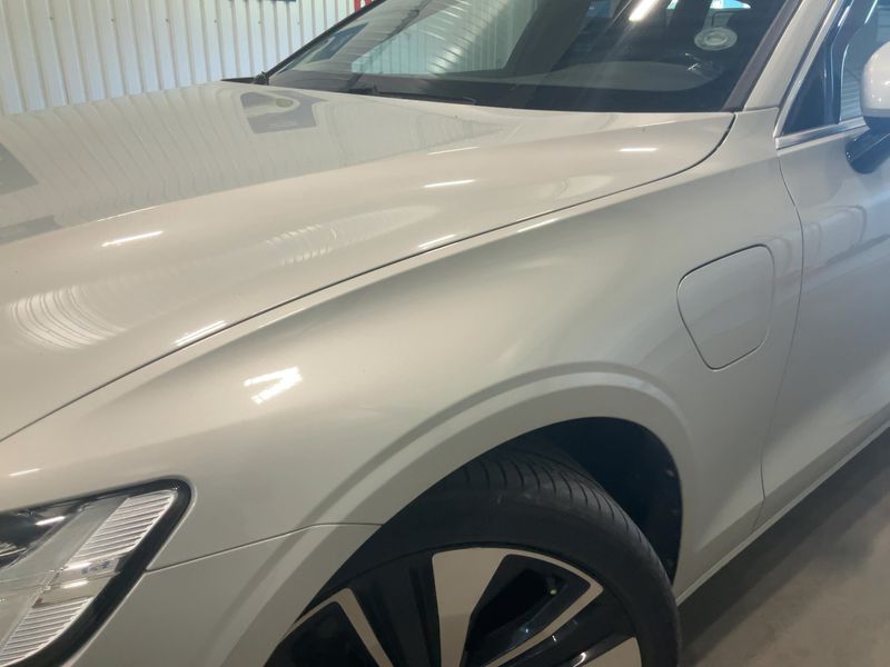 Volvo V60 2.0 T8 Plug-in Hybrid Inscription Expression AWD 2020 – снимка 2