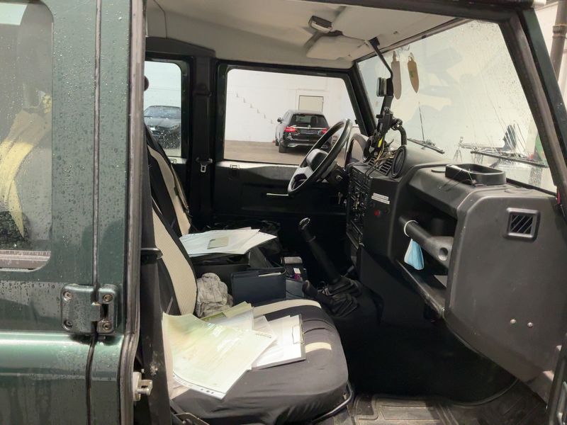 Land Rover Defender 2.4 Td4 110 S Station Wagon 2011 – снимка 16