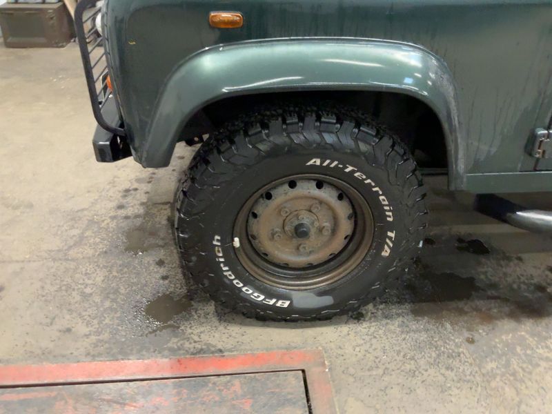 Land Rover Defender 2.4 Td4 110 S Station Wagon 2011 – снимка 3