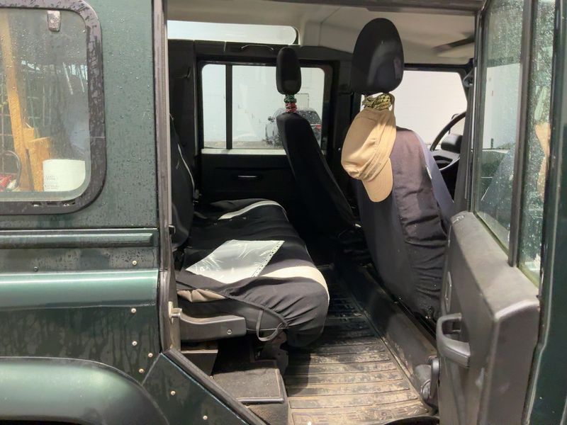 Land Rover Defender 2.4 Td4 110 S Station Wagon 2011 – снимка 19