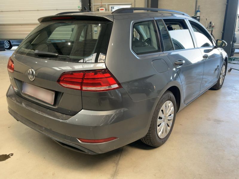 Volkswagen Golf VII 1.6 TDI Trendline BlueMotion Tech 2017 – снимка 8