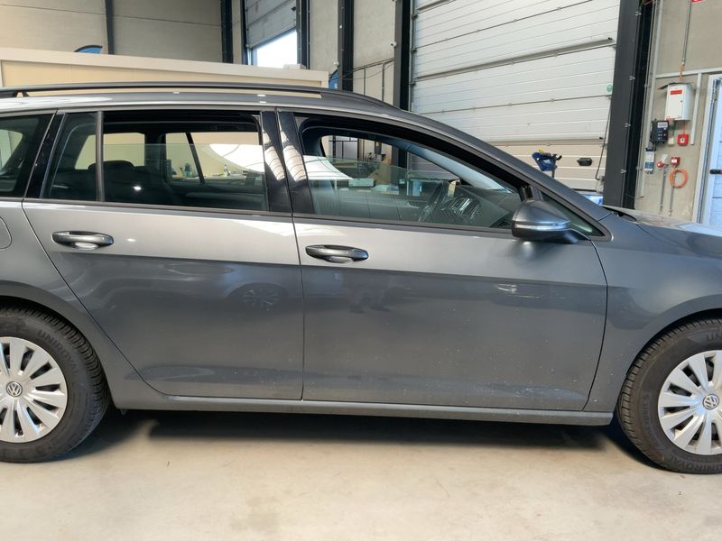 Volkswagen Golf VII 1.6 TDI Trendline BlueMotion Tech 2017 – снимка 10