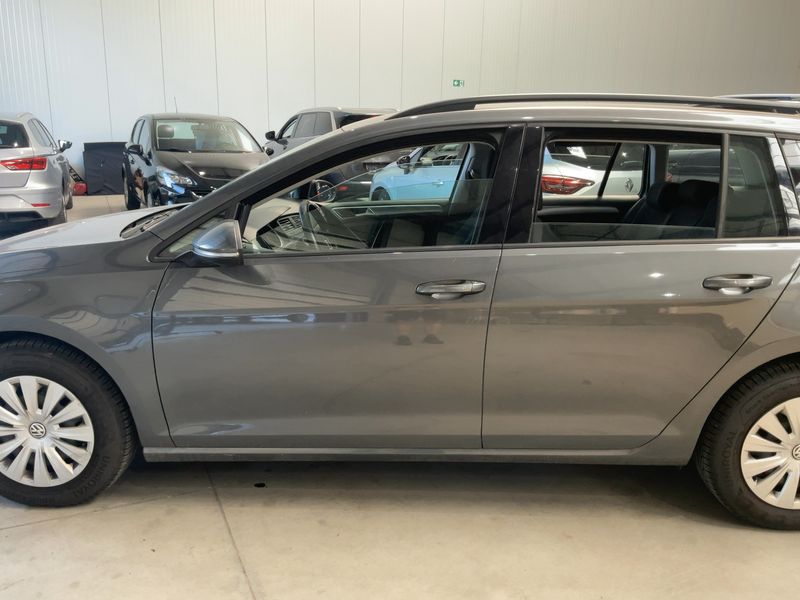Volkswagen Golf VII 1.6 TDI Trendline BlueMotion Tech 2017 – снимка 4