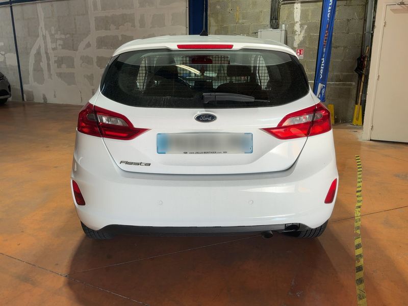 Ford Fiesta 1.1 Affaires Business 2019 – снимка 7