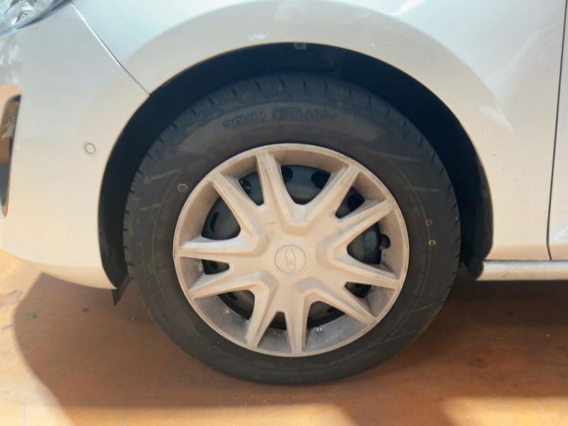 Ford Fiesta 1.1 Affaires Business 2019 – снимка 3