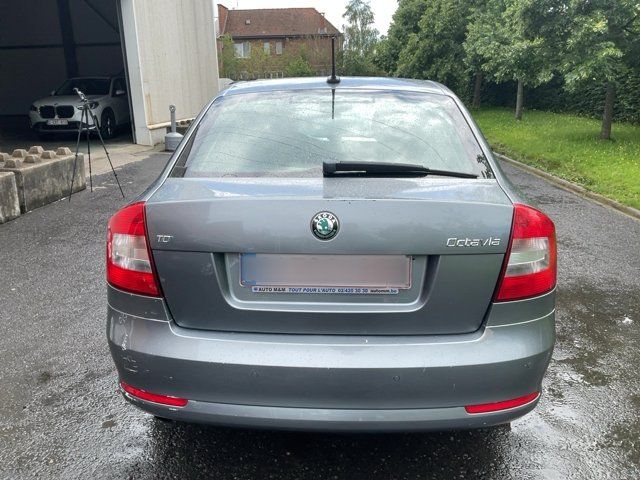 Skoda Octavia 1.6 TDI Ambition 2012 – снимка 7