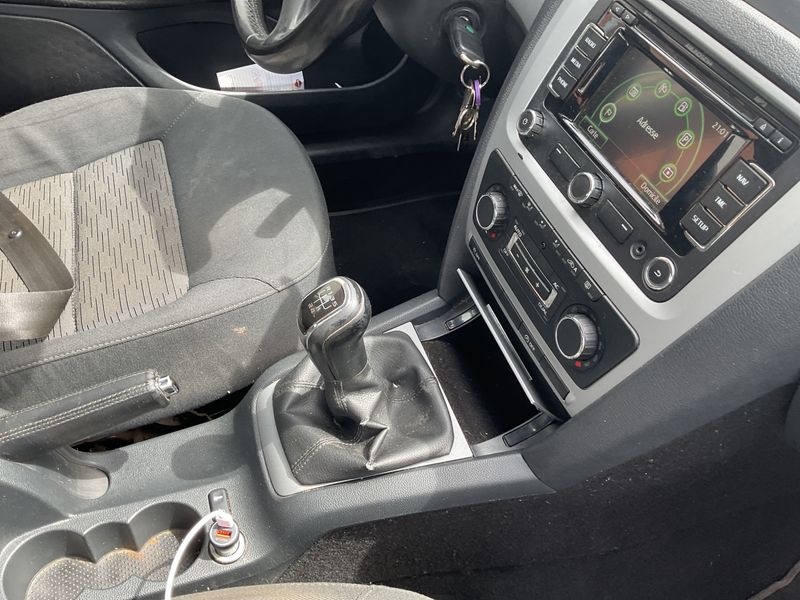 Skoda Octavia 1.6 TDI Ambition 2012 – снимка 27