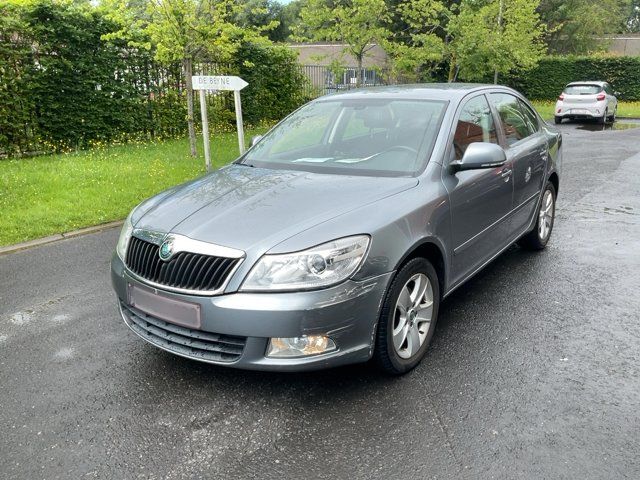 Skoda Octavia 1.6 TDI Ambition 2012 – снимка 1