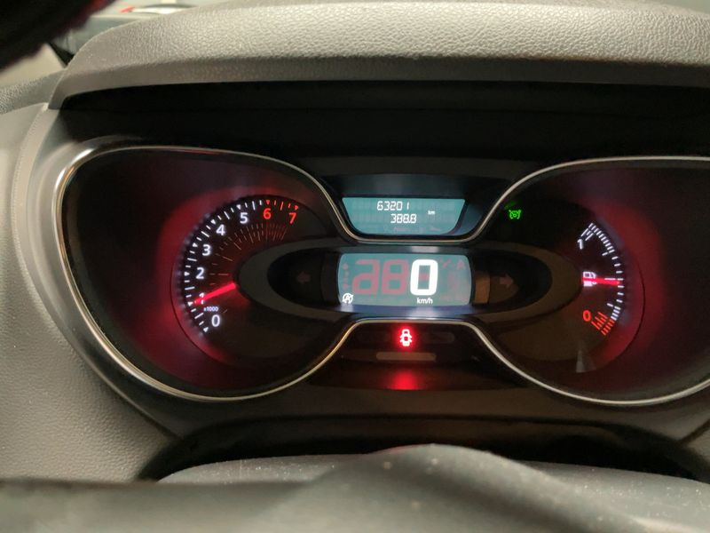 Renault Captur 0.9 Energy Intens 2017 – снимка 18