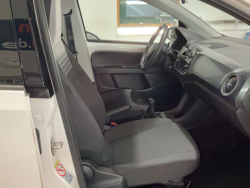 Volkswagen up! 1.0 Move up! BlueMotion Tech 2020 – снимка 16