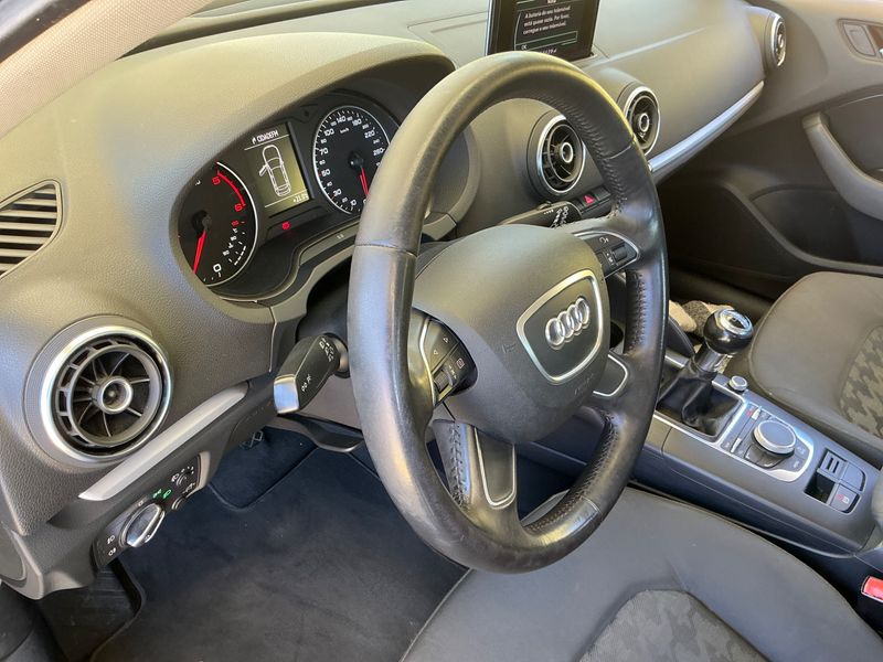Audi A3 Sportback 1.6 TDI Attraction 2015 – снимка 26