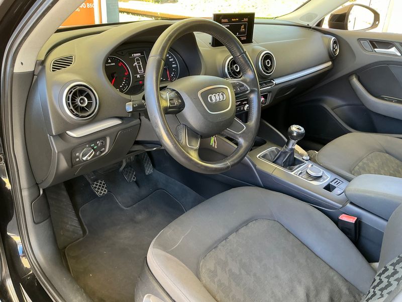 Audi A3 Sportback 1.6 TDI Attraction 2015 – снимка 31