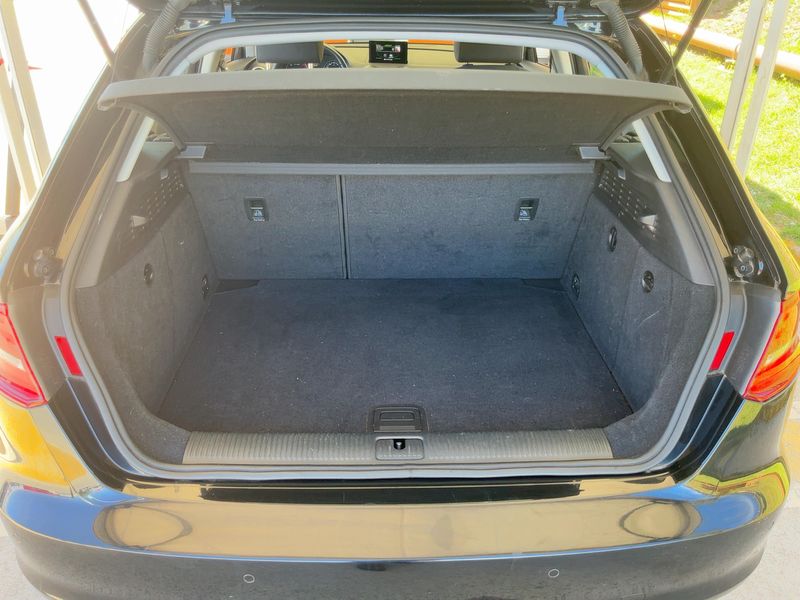 Audi A3 Sportback 1.6 TDI Attraction 2015 – снимка 15
