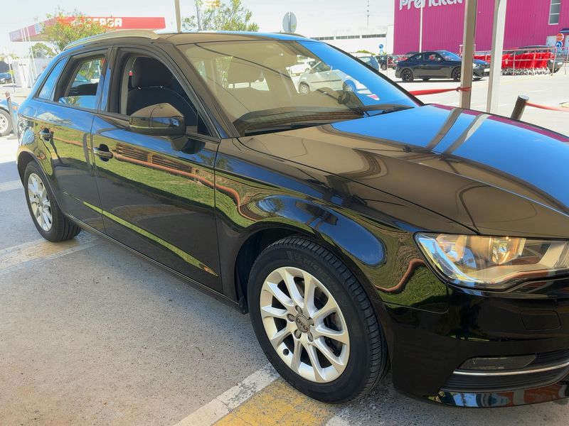 Audi A3 Sportback 1.6 TDI Attraction 2015 – снимка 12