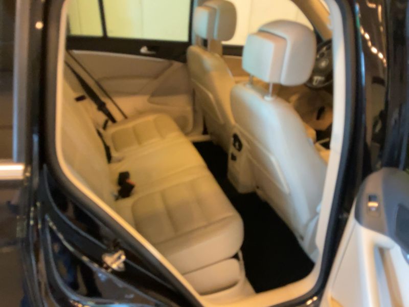 Volkswagen Tiguan 1.4 TSI Sport & Style BlueMotion Tech 2015 – снимка 19