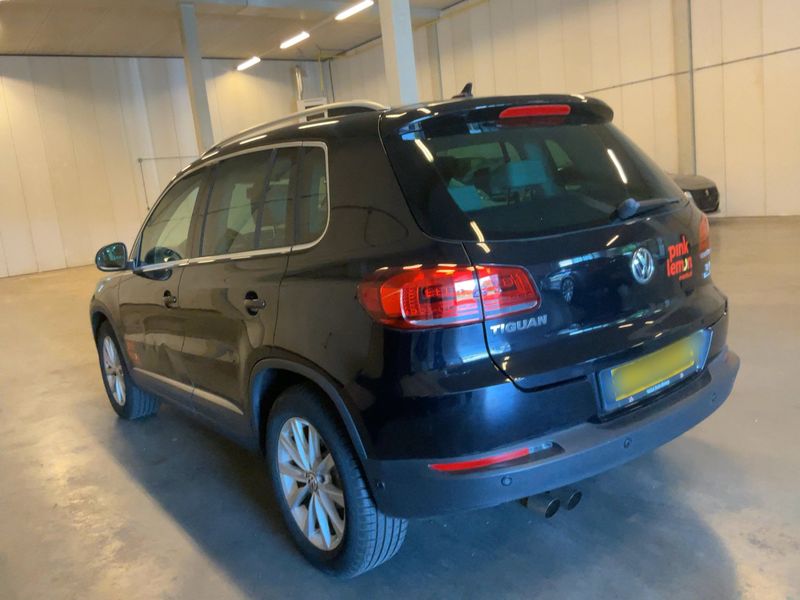 Volkswagen Tiguan 1.4 TSI Sport & Style BlueMotion Tech 2015 – снимка 6