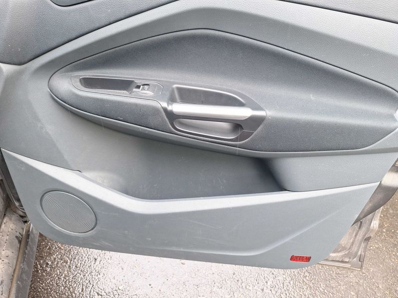 Ford C-Max 1.0 EcoBoost Titanium X 2015 – снимка 80