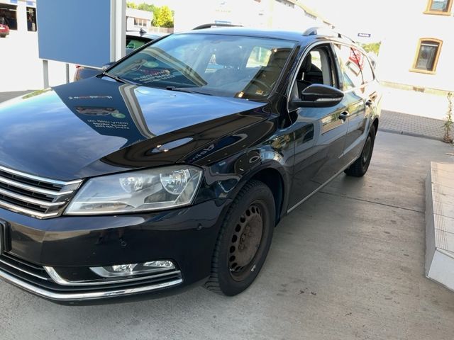 Volkswagen Passat 2.0 TDI Highline BlueMotion Tech 2014 – снимка 2