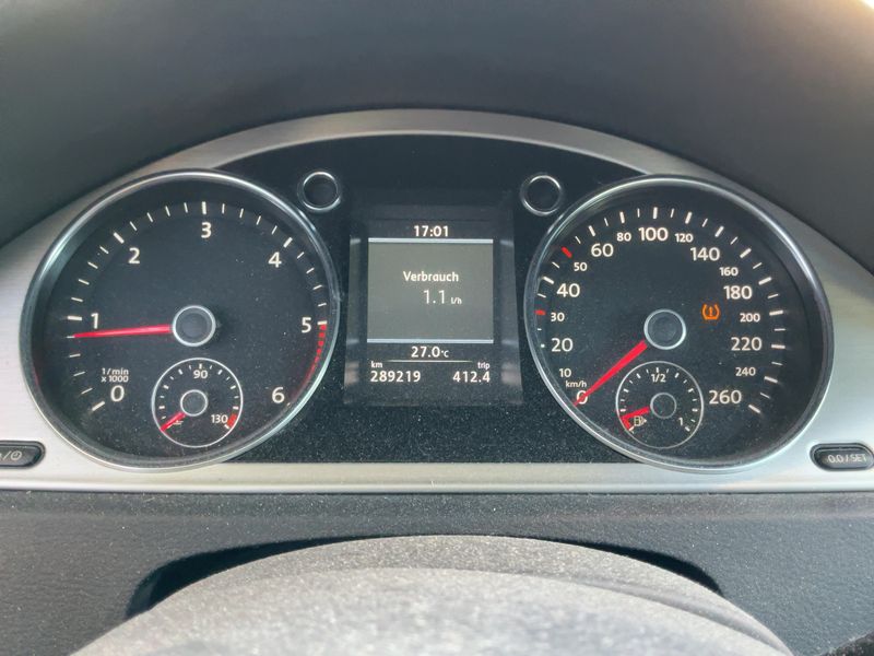 Volkswagen Passat 2.0 TDI Highline BlueMotion Tech 2014 – снимка 13