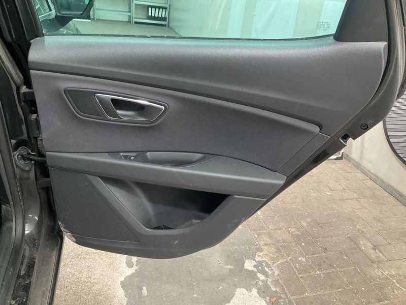 Seat Leon 2.0 TDI FR 2017 – снимка 31