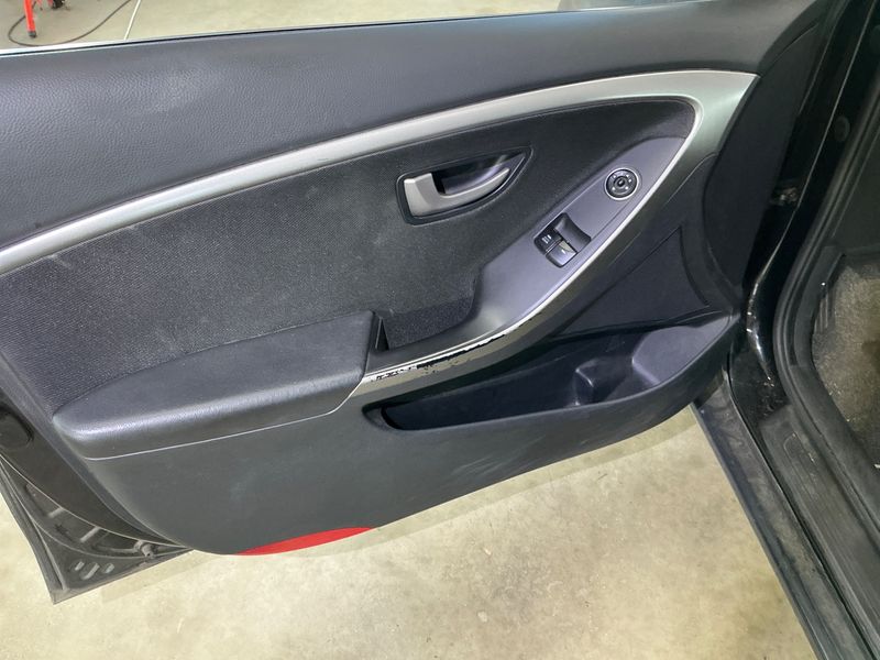 Hyundai i30 1.6 GDI FIFA World Cup Edition 2013 – снимка 31