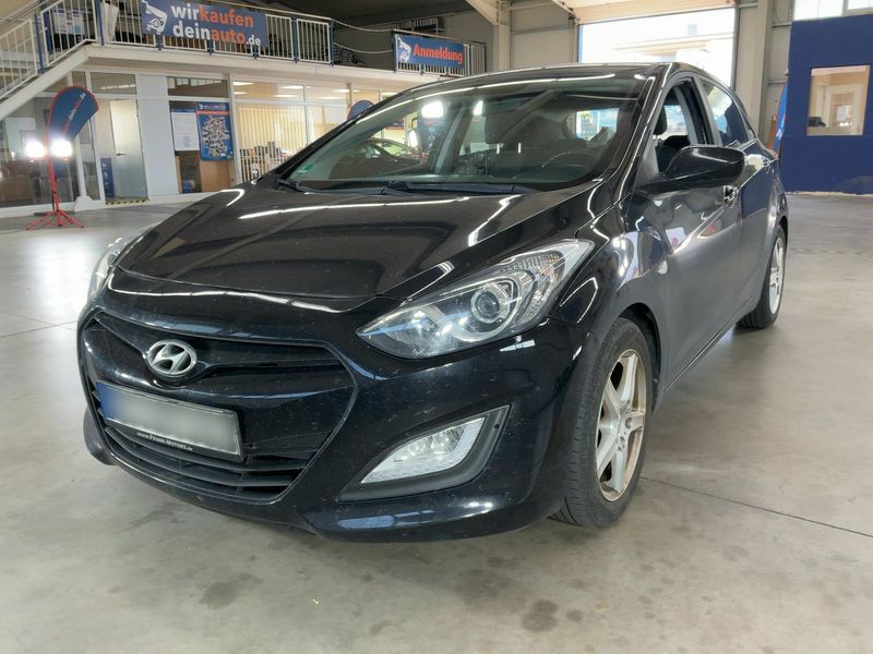 Hyundai i30 1.6 GDI FIFA World Cup Edition 2013 – снимка 1