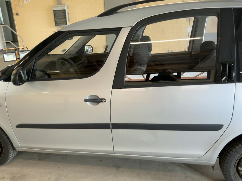 Skoda Roomster 1.2 TSI Plus Edition 2011 – снимка 4