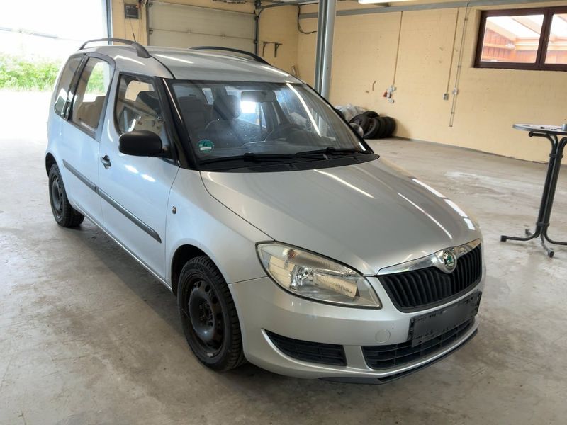 Skoda Roomster 1.2 TSI Plus Edition 2011 – снимка 12