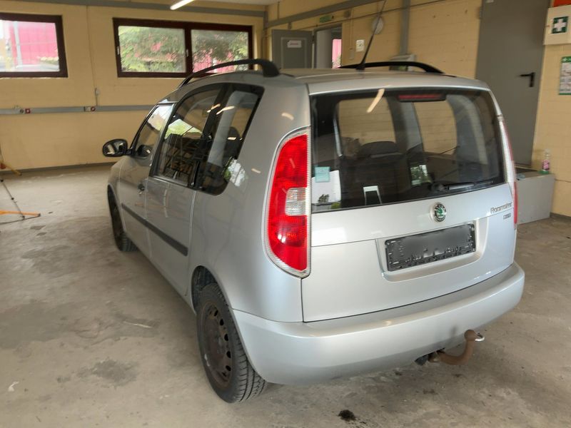 Skoda Roomster 1.2 TSI Plus Edition 2011 – снимка 6