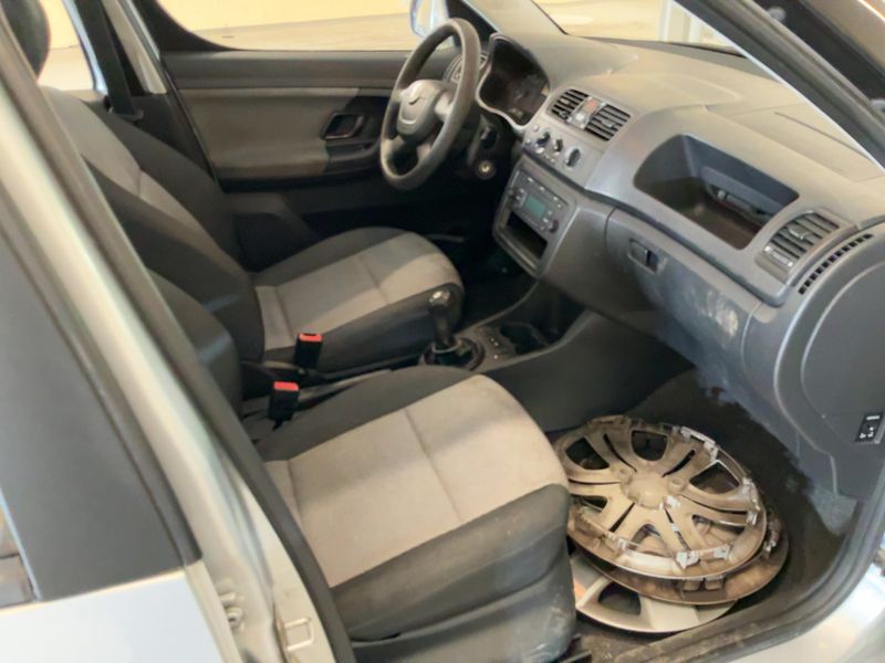 Skoda Roomster 1.2 TSI Plus Edition 2011 – снимка 16
