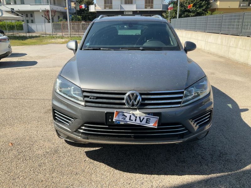 Volkswagen Touareg 3.0 V6 TDI Sport BlueMotion Tech 2018 – снимка 14